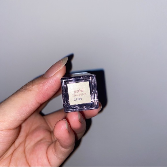 Stila Shimmer & Glow Liquid Eye Shadow - Picture 2 of 2